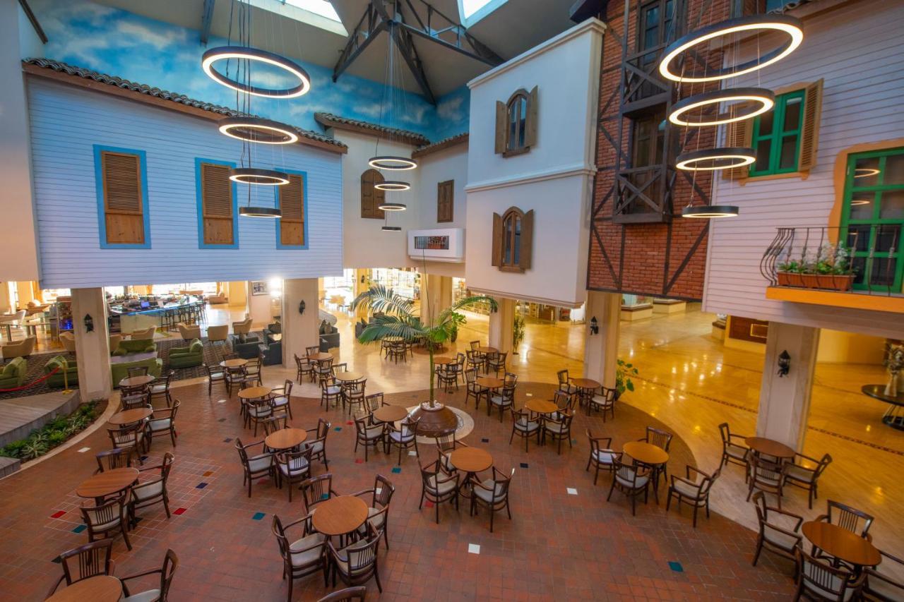 Salamis Bay Conti Resort Hotel & Casino Famagouste Extérieur photo The interior of the hotel